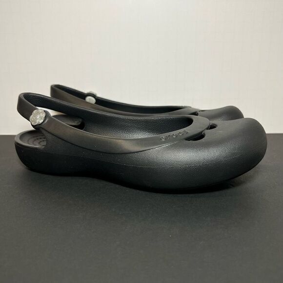 Womens CROCS Black Slip On Ballet Flats / Size 7 - Picture 1 of 9